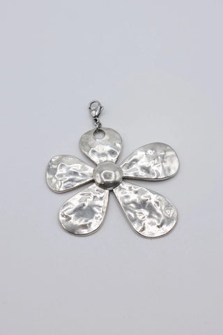 Charm Flor Lunar Plata